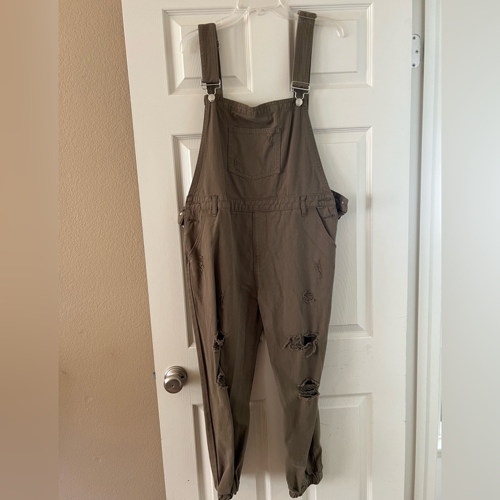 Kittenish Olive Green Overalls Size XXL